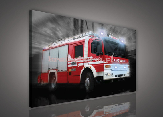Obraz na płótnie PP1502 wóz strażacki o zmierzchu
